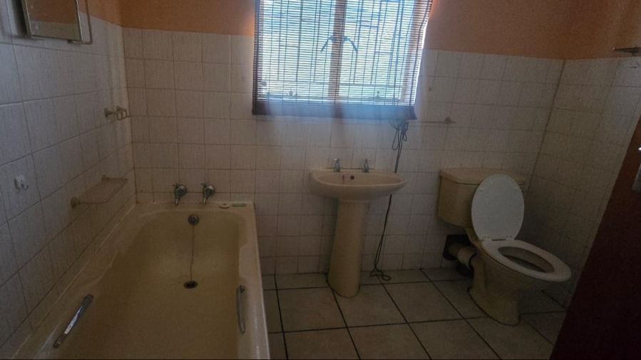 2 Bedroom Property for Sale in Koffiefontein Free State